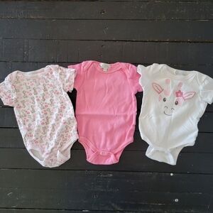 Quiltex Baby Girl 3-6 Mon Bundle of 3 Short Sleeve Bodysuits Giraffe Pink White